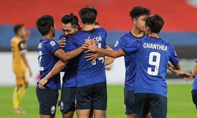 Thắng nghẹt thở phút 90+4, ĐT Campuchia rộng cửa vào chung kết FIFA ASIAN Cup