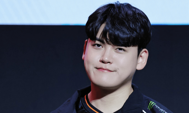 Bộ đôi huyền thoại của LCK khen ngợi Gumayusi không tiếc lời