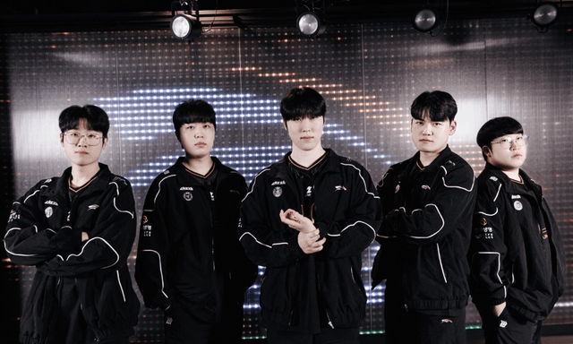 Đây là hai tuyển thủ đáng thất vọng nhất của HLE, bị cả siêu sao của LPL chỉ đích danh