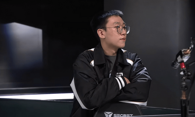 Ruler chính thức lên tiếng nhưng vẫn bị fan phản bác 