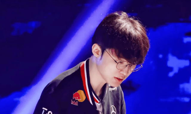 Faker và gia đình bị đe dọa nghiêm trọng khiến fan yêu cầu T1 hành động khẩn cấp