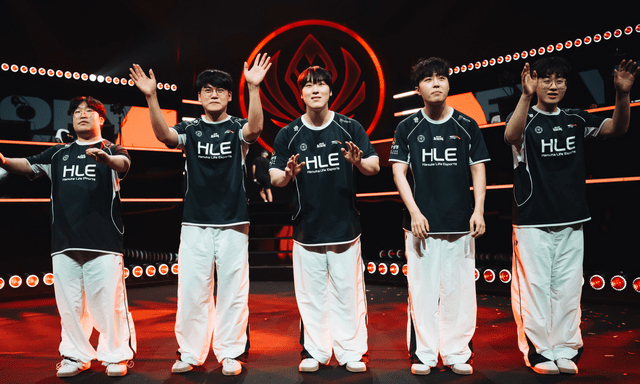 Dàn sao HLE viết nên lịch sử cho LCK và LMHT