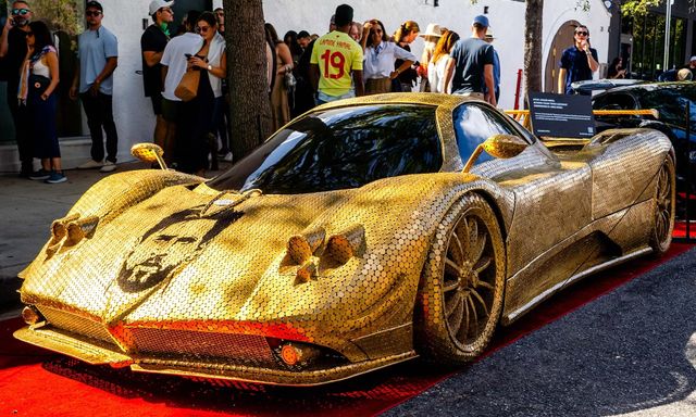 Chiếc Pagani Zonda 'rẻ nhất thế giới': Thân từ 100.000 đồng xu, khung từ gỗ và đất sét, ấn tượng nhất là một chi tiết nằm trên nắp capo