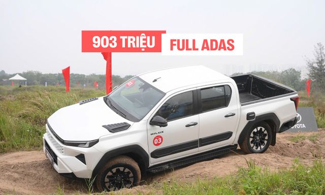 Chi tiết Toyota Hilux bản cao nhất: Giá chỉ 903 triệu đồng, đủ ADAS và chế độ offroad đấu Ranger Wildtrak