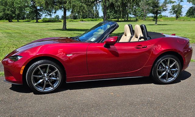 Lộ chi tiết trang bị Mazda MX-5 2026 tại Việt Nam: Hai phiên bản, có ADAS, động cơ mạnh gần 200 mã lực