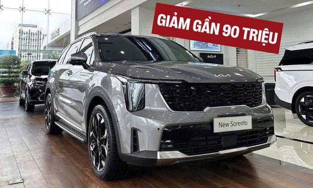 Kia Sorento xả kho tại đại lý, giảm gần 90 triệu đồng, giá thực tế nay đã có thể cạnh tranh Santa Fe, Everest