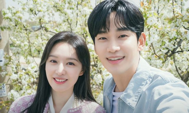 HOT: Kim Soo Hyun nói rõ việc phim giả tình thật với Kim Ji Won