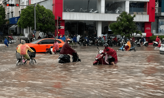 Ngày mai, nhiều khu vực sẽ hứng chịu lượng mưa rất lớn