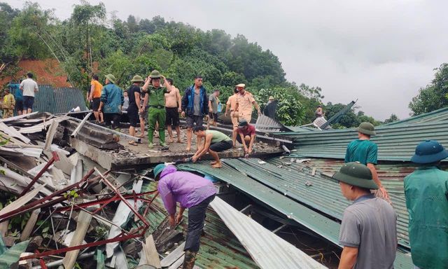 Vụ sạt lở vùi lấp nhiều nhà ở Hà Giang: Cháu bé lớp 5 chưa thoát được ra ngoài