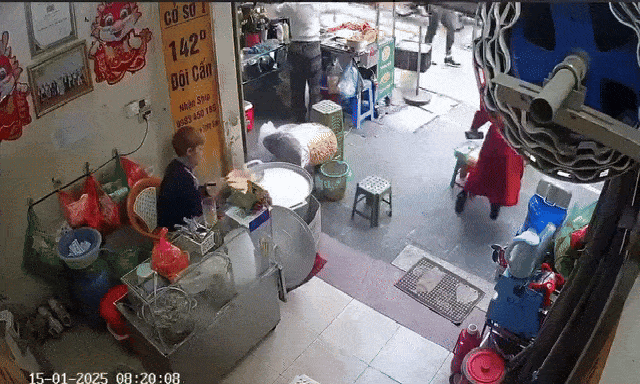 Vụ cô gái tố bị nhân viên quán cháo sườn hành hung ở Hà Nội: Chủ quán tiết lộ điều bất ngờ