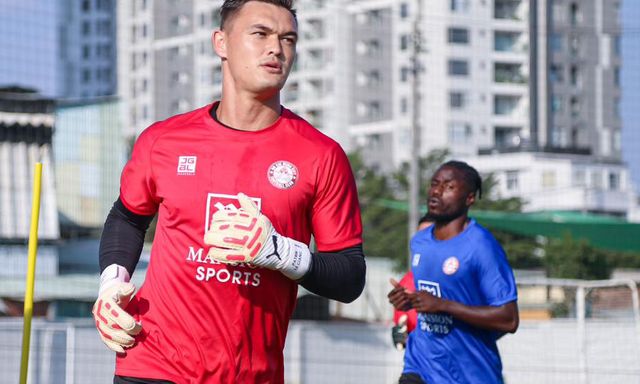 Hé lộ lý do VFF chưa công bố danh sách ĐTVN: Thủ môn Việt kiều vẫn phải chờ 1 tờ giấy từ FIFA