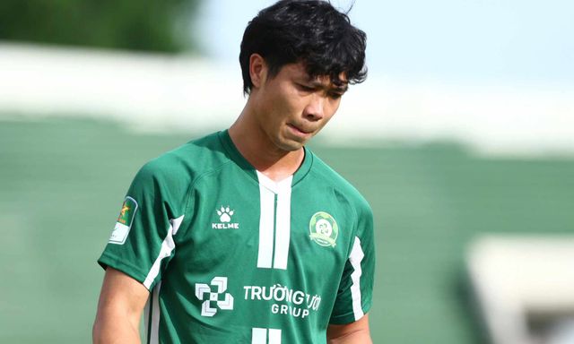 Công Phượng lắc đầu ngao ngán, chịu kết cục đáng tiếc trong ngày đứt mạch thăng hoa