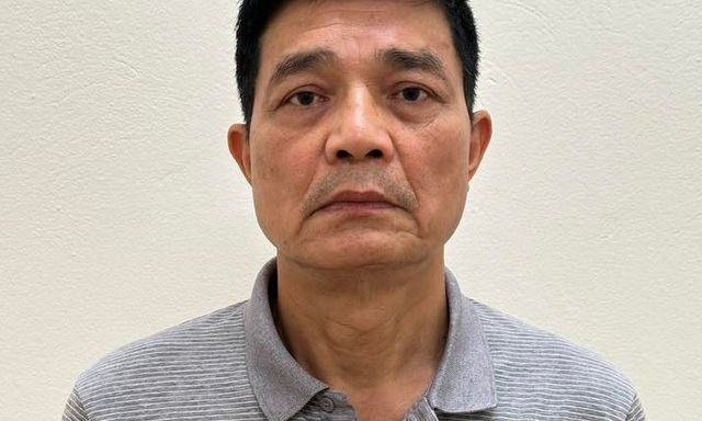 Nóng: Khởi tố, khám xét với nguyên cục trưởng Nguyễn Thanh Phong và 4 cán bộ Cục An toàn thực phẩm