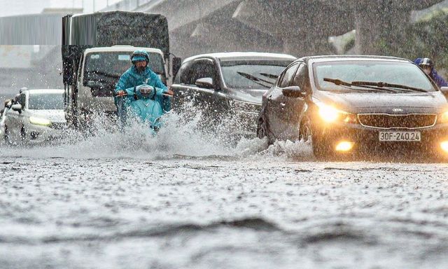 Ngày mai, miền Bắc mưa rào, có nơi mưa to