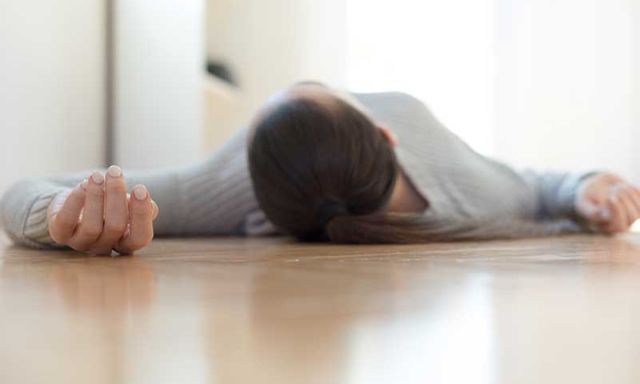 Cô gái 22 tuổi đột tử sau 5 ngày làm điều này: Bác sĩ kêu gọi 