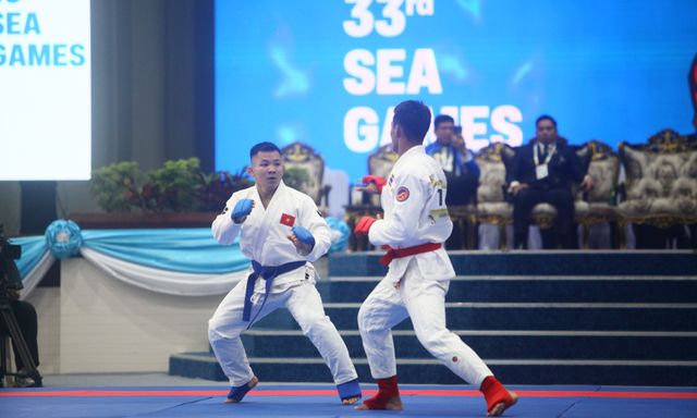 Bị chủ nhà Thái Lan gây bất lợi, nhà vô địch thế giới của Việt Nam thua ngay trận đầu SEA Games