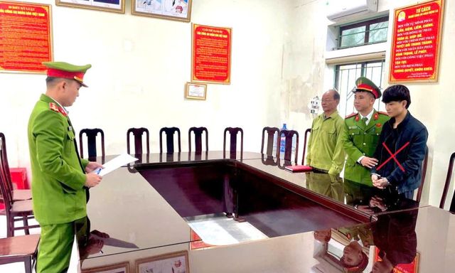 Khởi tố Nguyễn Hoài Linh sinh năm 1997