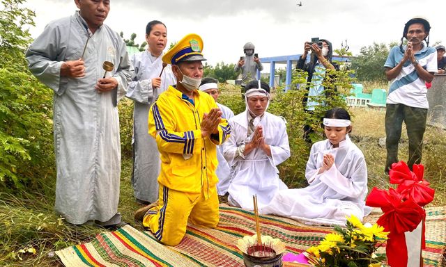 Gia đình nghệ sĩ Thương Tín thông báo khẩn