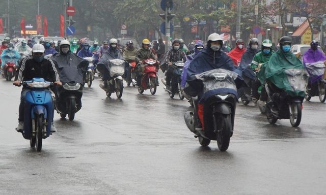 Tin gió mùa Đông Bắc: Ngày mai, nhiều nơi mưa to