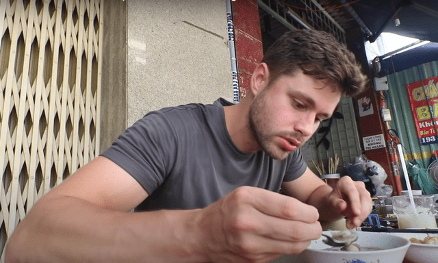 Vượt qua cháo gà, món ăn chỉ từ 30.000 đồng/phần này mới là đại diện Việt lọt top 6 ngon nhất châu Á