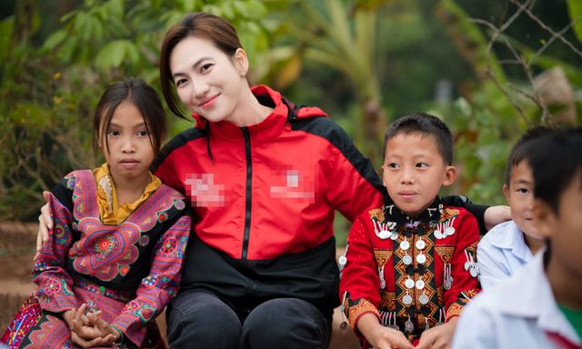 Hành trình “Giao Nắng” khiến trái tim Phương Anh Đào mềm lại: “Tôi ước mình đến sớm hơn với các em”