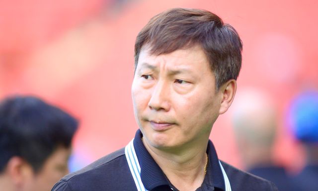 HLV Kim Sang-sik đứng trước cơ hội giành “cú ăn ba” lịch sử