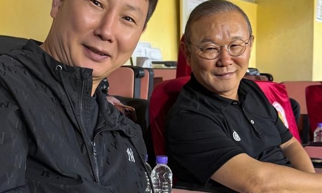 Báo Hàn Quốc ca ngợi thầy Kim Sang-sik và U22 Việt Nam, so sánh với thế hệ vàng của HLV Park Hang-seo