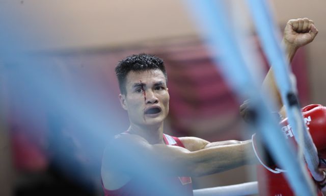Võ sĩ Việt Nam uất ức mất HCV, trọng tài SEA Games phán xử 