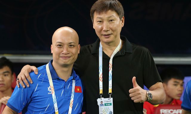 Rộ tin đồn HLV Kim Sang-sik sắp hết hạn hợp đồng, VFF lập tức lên tiếng