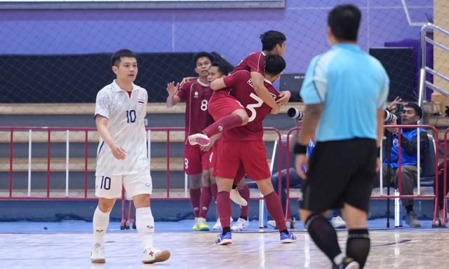 Sếp lớn Thái Lan chán nản, xin lỗi CĐV sau thất bại bẽ bàng ở SEA Games