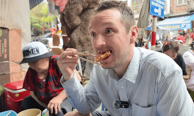 Không phải bánh chuối, món ăn từ 30.000 đồng/phần này mới là đại diện Việt lọt top ngon nhất châu Á