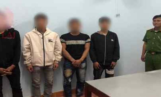 Bắt khẩn cấp 4 thanh thiếu niên hiếp dâm 1 thiếu nữ 