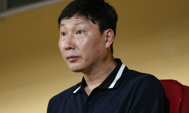 HLV Kim Sang-sik gây tranh cãi vì không bầu Hoàng Đức cho ngôi vị Quả Bóng Vàng Việt Nam