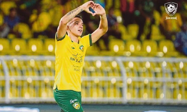 Cầu thủ Argentina tiết lộ sắp nhập tịch Malaysia: Không thể đấu với tuyển Việt Nam vì luật FIFA?