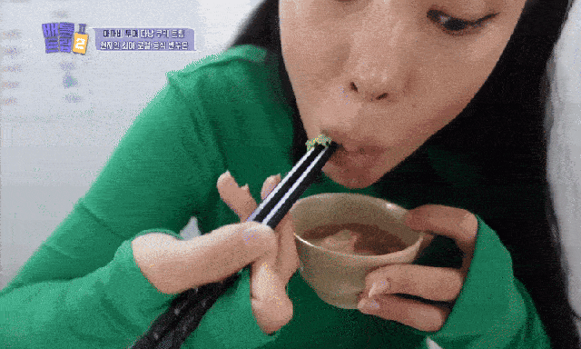 Món Việt Nam lên đài Hàn Quốc, giá rẻ, bán đầy vỉa hè, du khách nhận xét: 