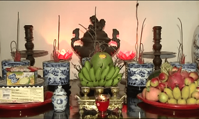 Thắp hương như thế nào mới là đúng: Chuyên gia đưa ra giải thích chi tiết