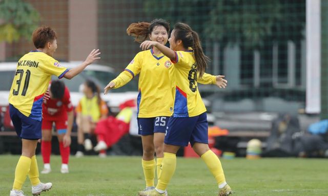 TP.HCM bùng nổ, vùi dập Than KSVN 6-0 ở lượt 4 U19 nữ Quốc gia