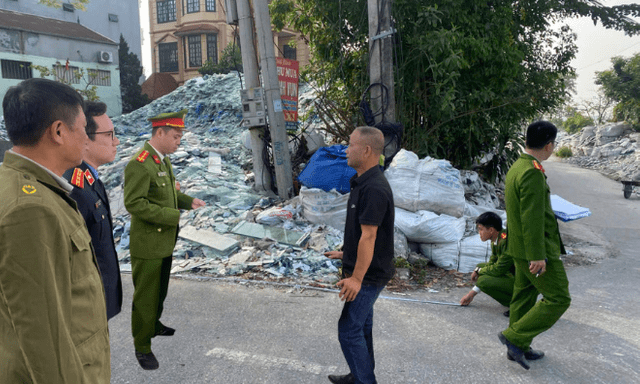 Ra lệnh bắt tạm giam chủ xưởng Nguyễn Văn Hoài sinh năm 1970