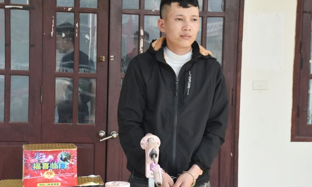 Khám xét khẩn cấp nơi ở, bắt 2 anh em ruột Lê Văn Đăng và Lê Văn Đạt