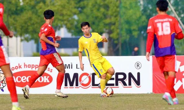 Xác định các cặp đấu Tứ kết giải vô địch U19 Quốc gia 2025/26