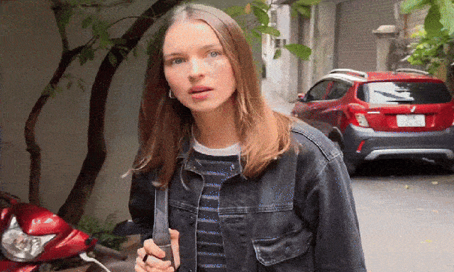 Khách Tây choáng khi bước vào quán bún bò Huế ở Việt Nam: Giá bát bún còn gây bất ngờ hơn nữa