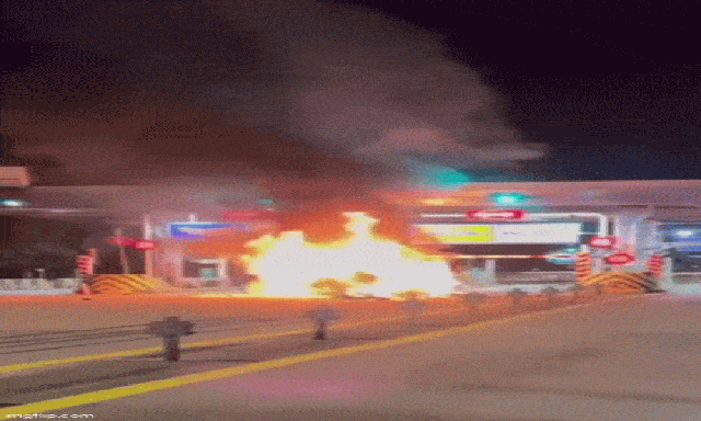 Con gái xin đi chơi với bạn trai, rạng sáng hôm sau bố mẹ nghe tin dữ khi chiếc ô tô chở con bốc cháy