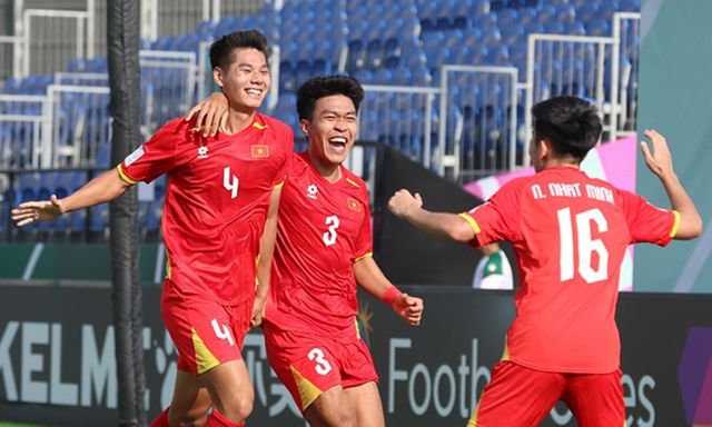 U23 Việt Nam ngập tràn khó khăn trước Hàn Quốc, chờ 