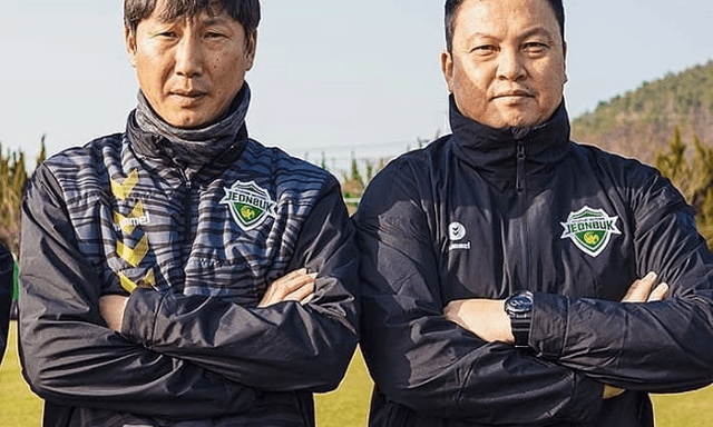 Giải mã chiến thắng: Huyền thoại bắt penalty của Hàn Quốc lại chính là “quân sư” cho U23 Việt Nam