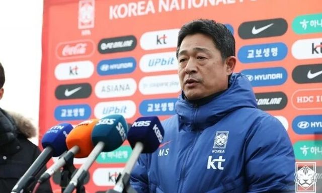 HLV U23 Hàn Quốc nguy cơ mất việc, nói lời tiếc nuối vì thua U23 Việt Nam