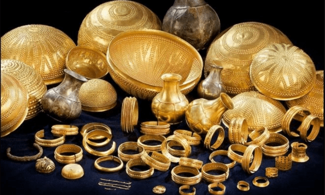 Khai quật kho báu 3.000 năm tuổi, chuyên gia bối rối phát hiện ra có tới 2 thứ đến từ ngoài Trái đất