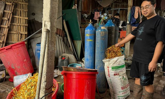 Ra lệnh tạm giữ hình sự chủ xưởng Nguyễn Phong Vũ sinh năm 1976