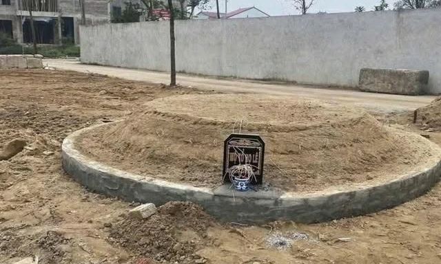  Vụ mua đất, chuẩn bị xây nhà thì xuất hiện ngôi mộ tổ ở Nghệ An: Thông tin mới nhất