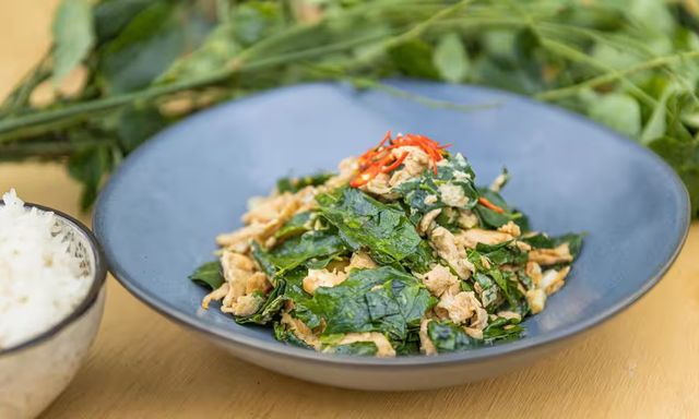 Loại rau nhiều sắt gấp 6 lần thịt bò, được bán quanh năm ở chợ Việt: Không phải ai cũng biết để ăn