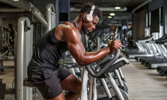 Phát hiện độ tuổi con người đạt đến đỉnh cao về thể lực - không phải 18, 20 